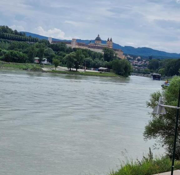 غرفة قياسية, Gasthof Weidenauer  Gabi S Café