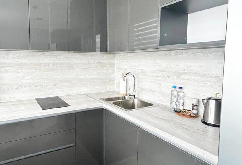 1 Bedroom Apartment City View, Alejas Apartments