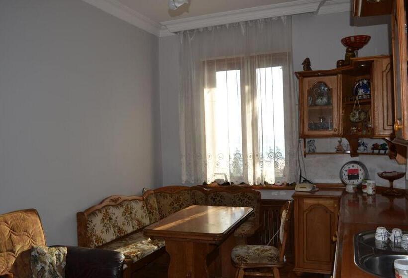 اتاق لوکس با چشمانداز دریا, Beach Front Seaside