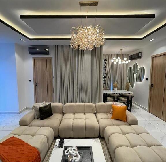 آپارتمان سوپریور 2 خوابه, Dd S Shortlets And Apartments