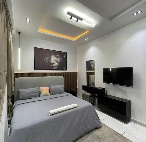 آپارتمان 1 خوابه با چشم‌انداز استخر, Dd S Shortlets And Apartments