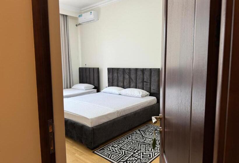 디럭스 트리플 룸, Velvet Vouge Hostel