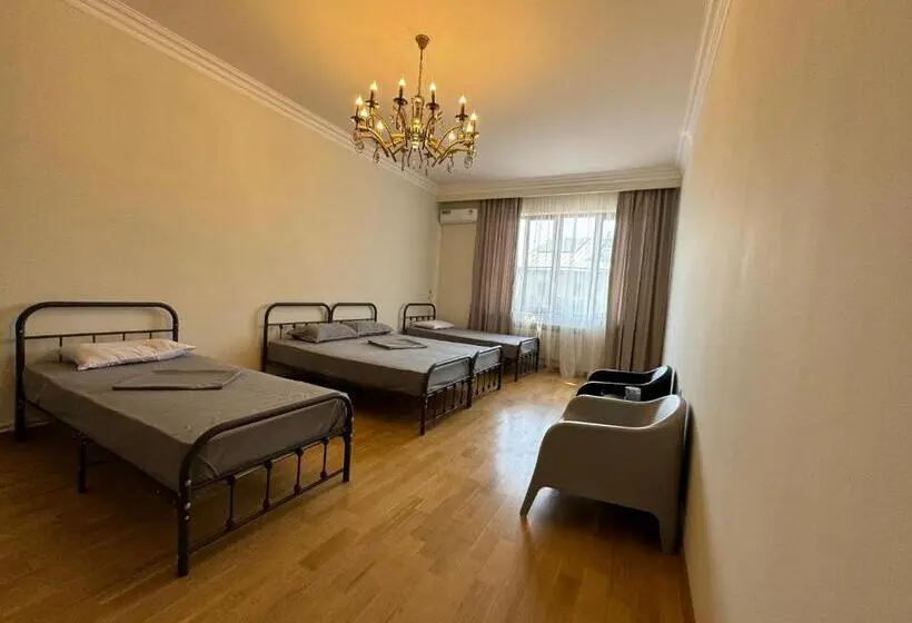اتاق سوپریور چهار تخته, Velvet Vouge Hostel