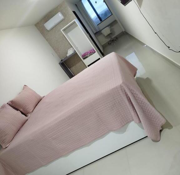 패밀리 룸, Ferreira Apart