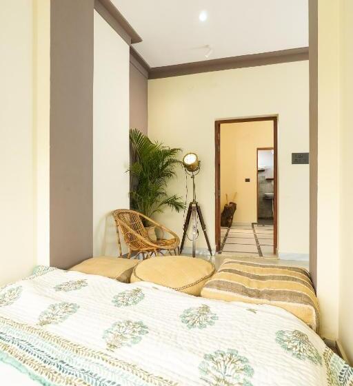 חדר סטנדרט לארבעה, Aavya Wellness Retreat Center