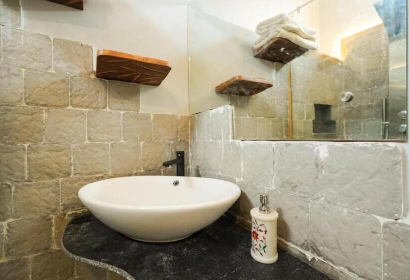 חדר סטנדרט לארבעה, Aavya Wellness Retreat Center