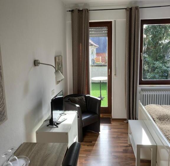 غرفة عائلية, Deutsches Haus