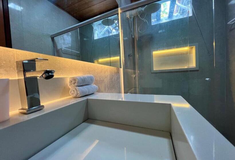 اتاق استاندارد سه نفره, Pousada Maria Flor