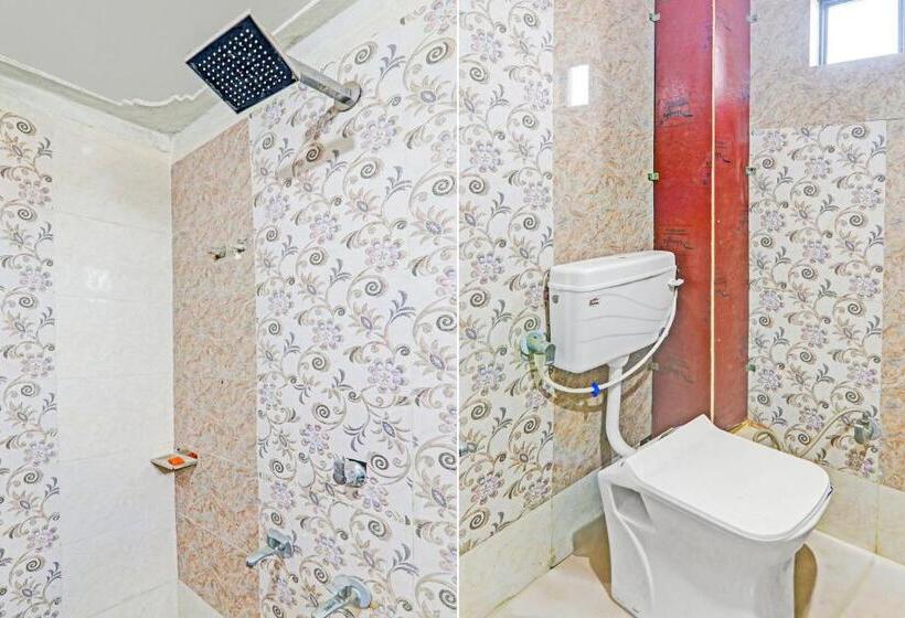 Quarto Triplo Estandar, Spot On S.a.