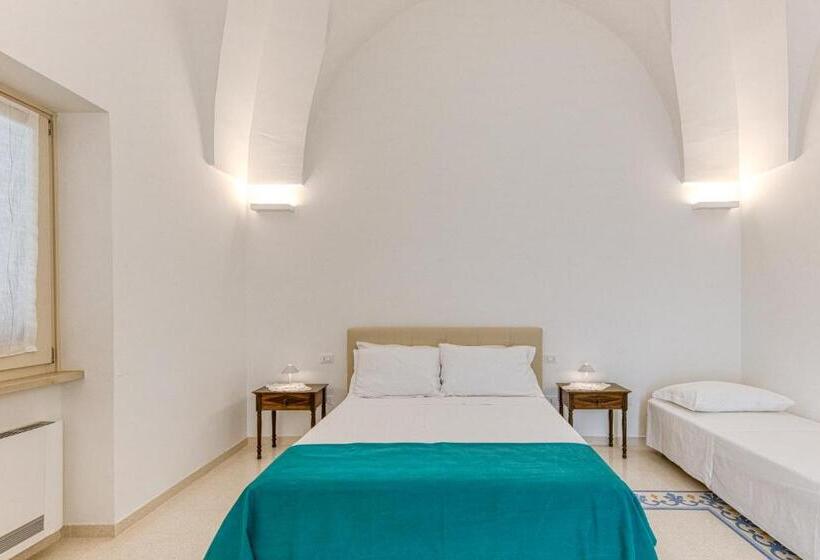 Трехместный Номер Стандарт с Балконом, Il Cielo In Una Stanza B&b