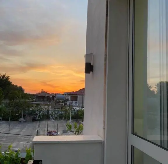 اتاق استاندارد با بالکن, B&b Rental Arli Eris