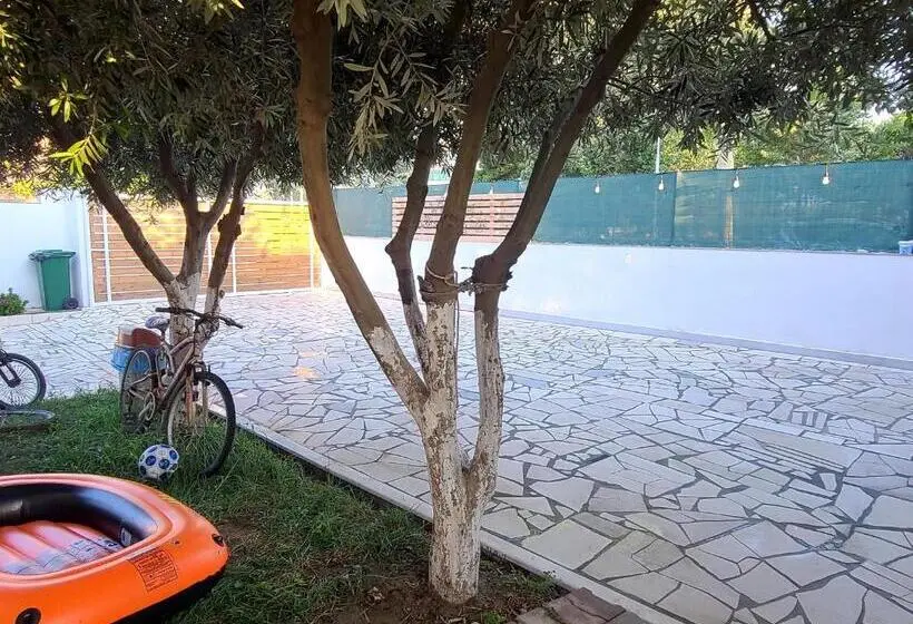 اتاق استاندارد, B&b Rental Arli Eris