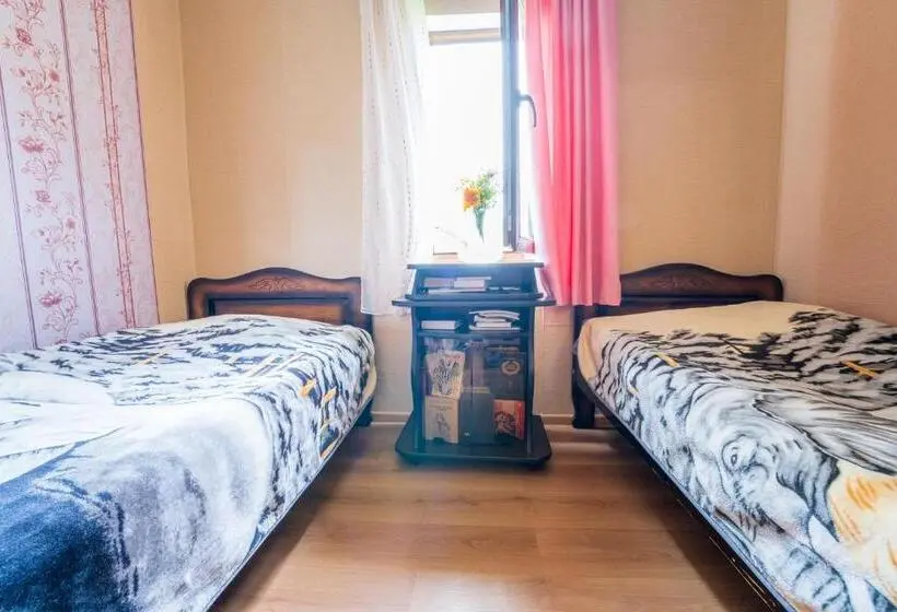اتاق استاندارد, Giorgi S Home