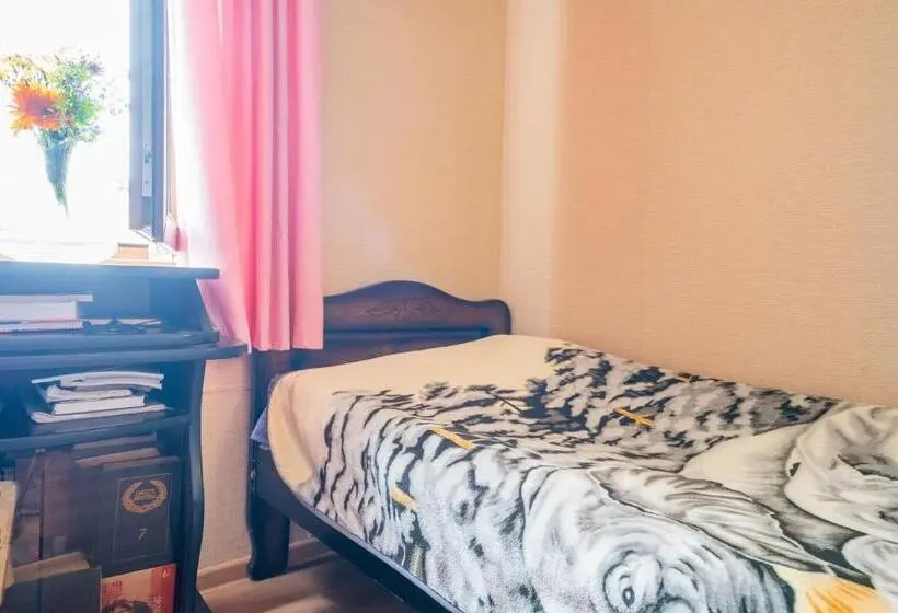 اتاق استاندارد, Giorgi S Home
