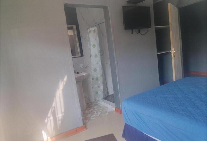 Люкс, Monarca Inn Affordable Accomodation In Makwane Molapo Location Qwaqwa