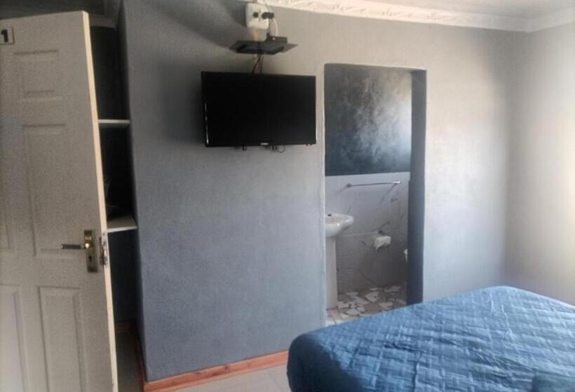Люкс, Monarca Inn Affordable Accomodation In Makwane Molapo Location Qwaqwa