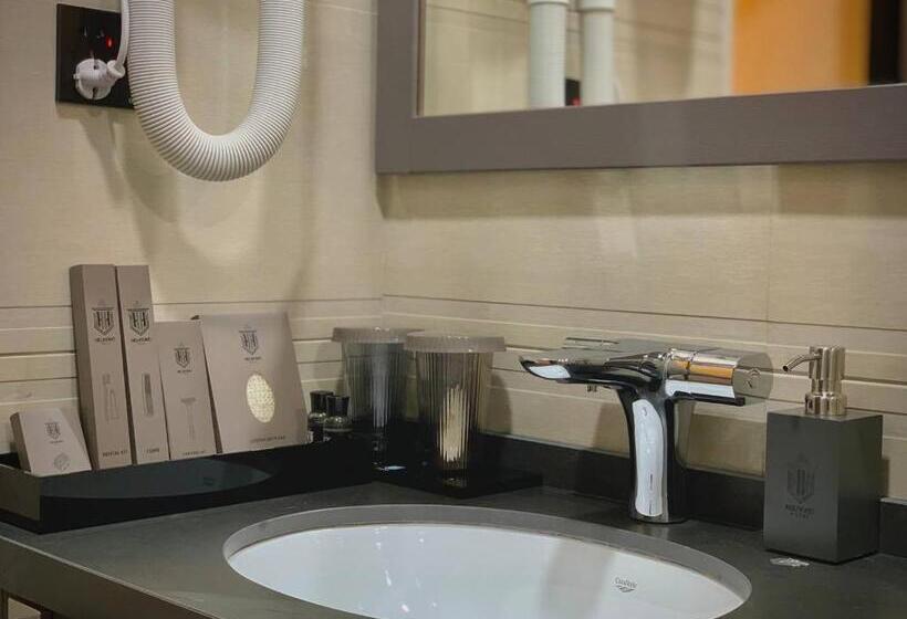 اتاق سوپریور, Helmond