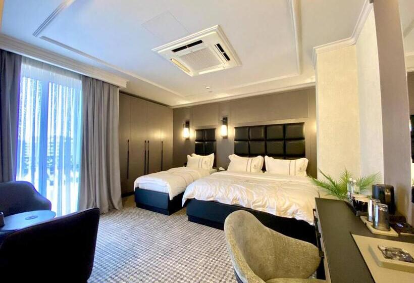 اتاق خانوادگی, Helmond