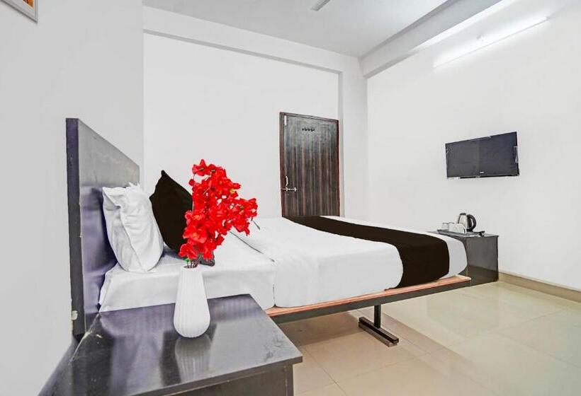 חדר סטנדרט, O Eternity Shivay