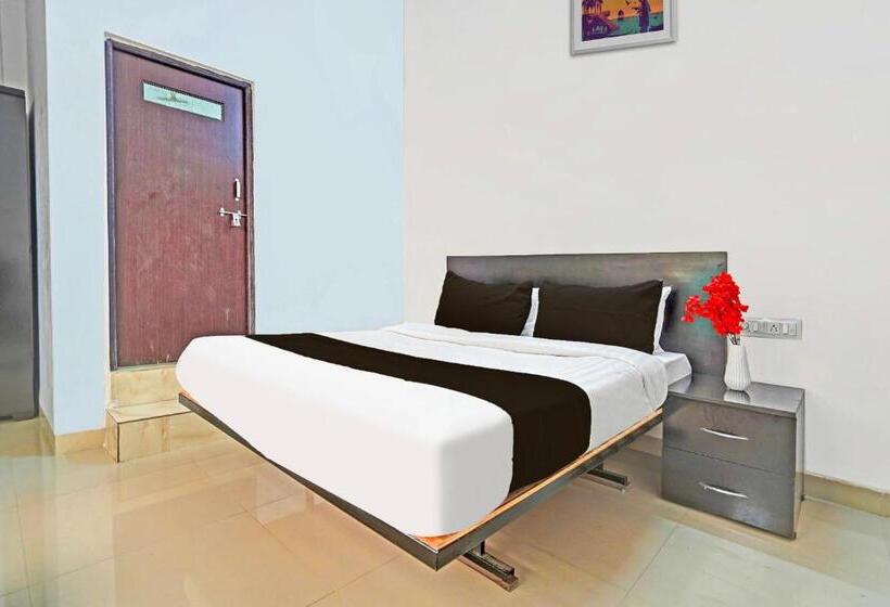 חדר סטנדרט, O Eternity Shivay