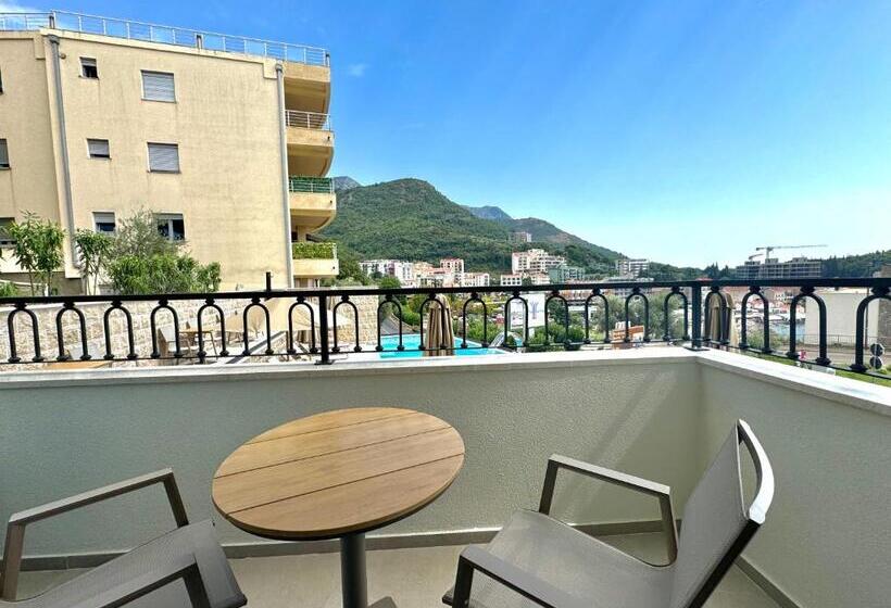 اتاق اساندارد با چشمانداز جانبی به دریا, Exclusive