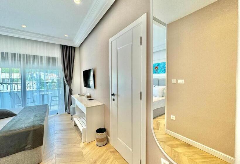 اتاق پریمیوم چهارنفره, Exclusive