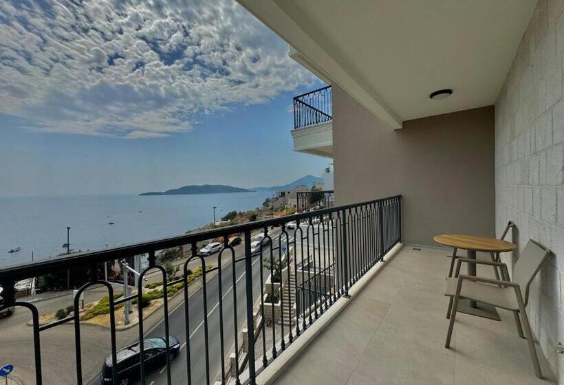 اتاق پریمیوم چهارنفره, Exclusive