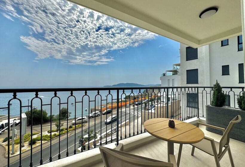 اتاق استاندارد, Exclusive