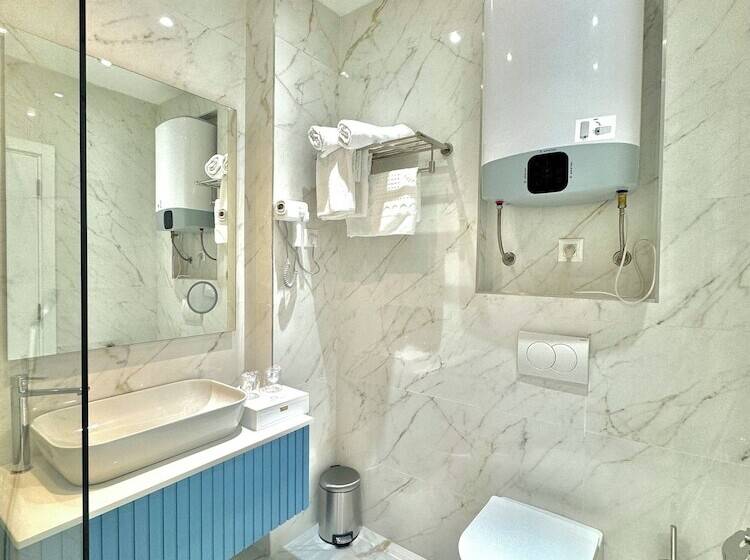 اتاق استاندارد, Exclusive