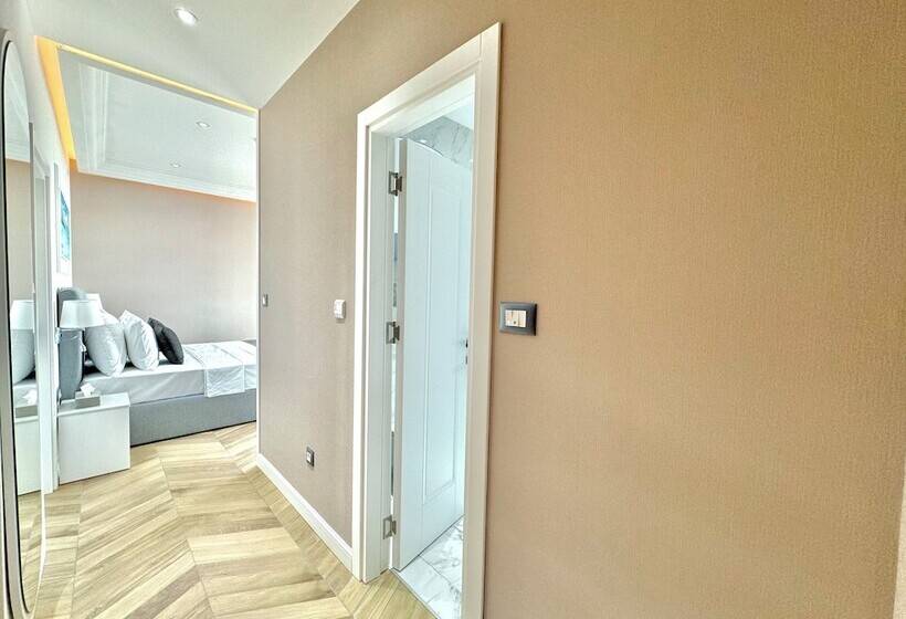 اتاق لوکس, Exclusive