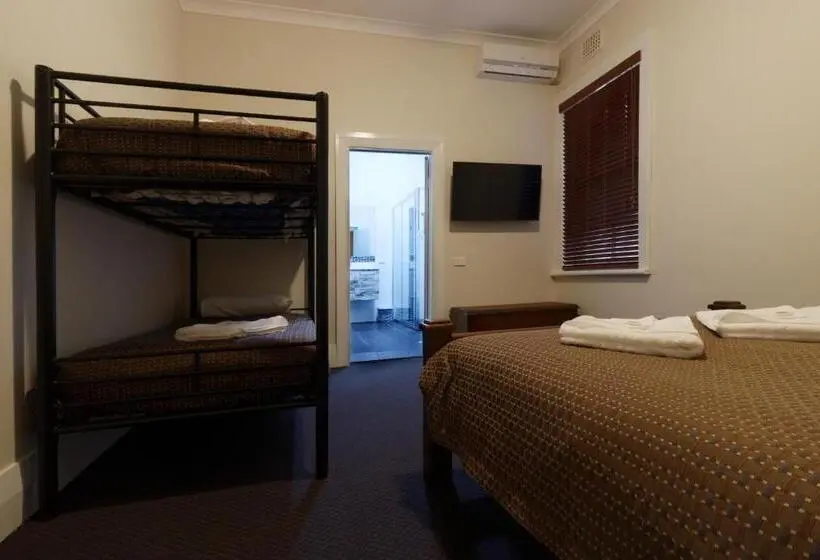 スタンダード４人部屋, Kyogle Commercial