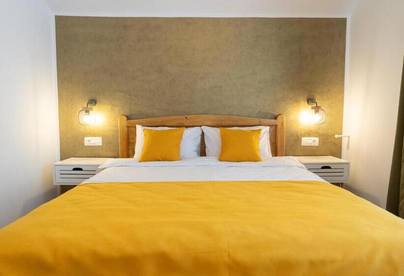 스탠다드 발코니 룸, Pensiunea Matrioska