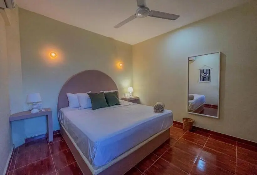 キングサイズベッドのスーペリアルーム, Viajero Puerto Escondido Hostel