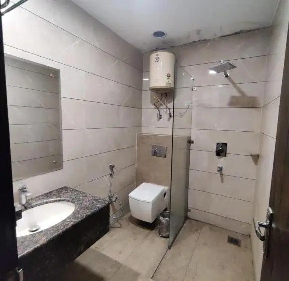 Chambre Triple Classique, Pop Royal Suites