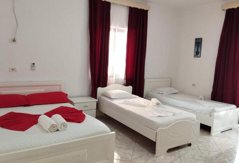 バルコニー付スタンダード4ベッドルーム, Vila Erjoni