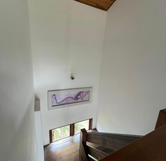 带阳台的三人标准间, Pousada Quinta Da Mantiqueira