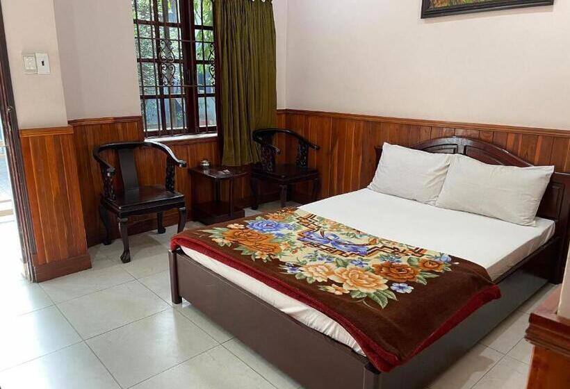 اتاق استاندارد, Song Tra