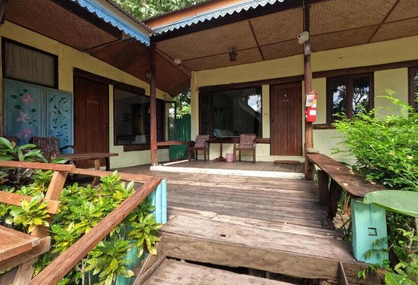 Семейный Номер, บ้านไม้คนเมือง Baan Mai Kon Muang Pai Resort