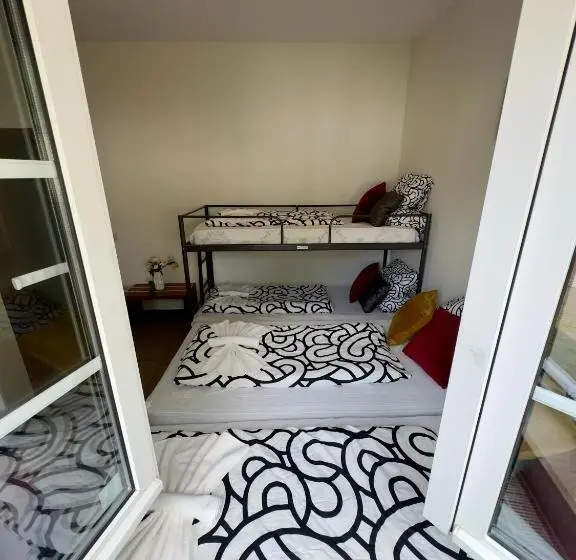 スタンダード４人部屋, Moji 3 Landhaus Köln