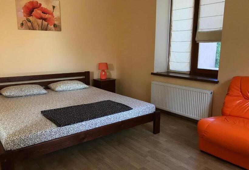 اتاق استاندارد چهار تخته, Veranda Guest House