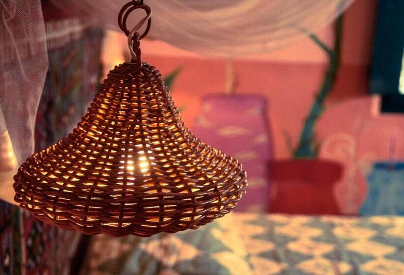 غرفة قياسية مطلّة علي الحديقة, B&b Viadelcampo