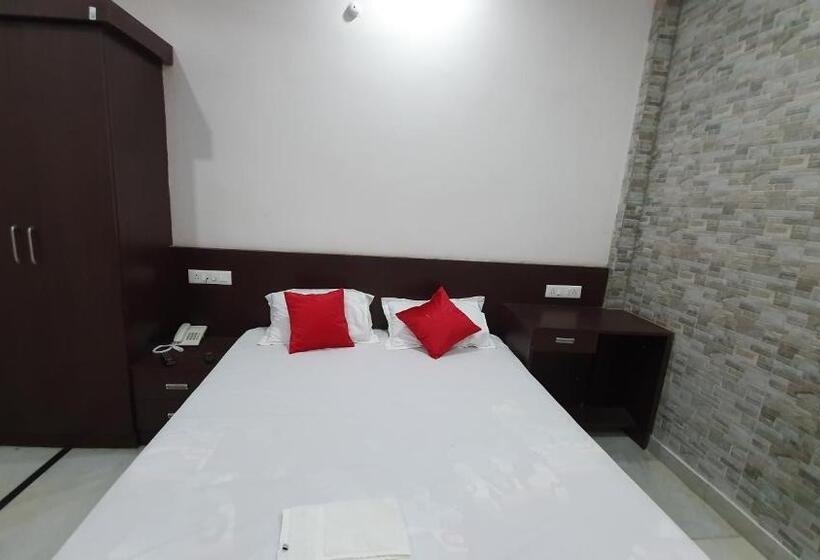 标准间, River View