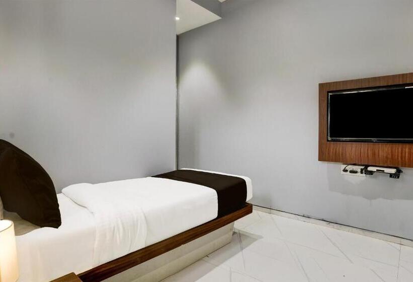 스탠다드 룸, Oyo Hotel Powai Inn