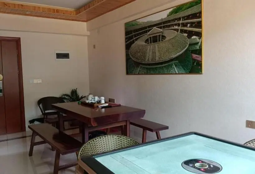 سوییت خانوادگی, Chenkun Guesthouse