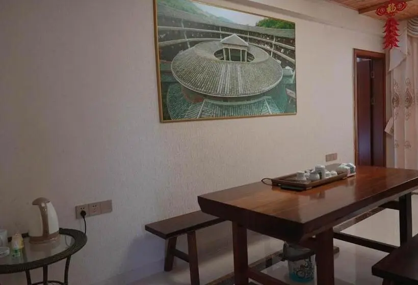 سوییت خانوادگی, Chenkun Guesthouse