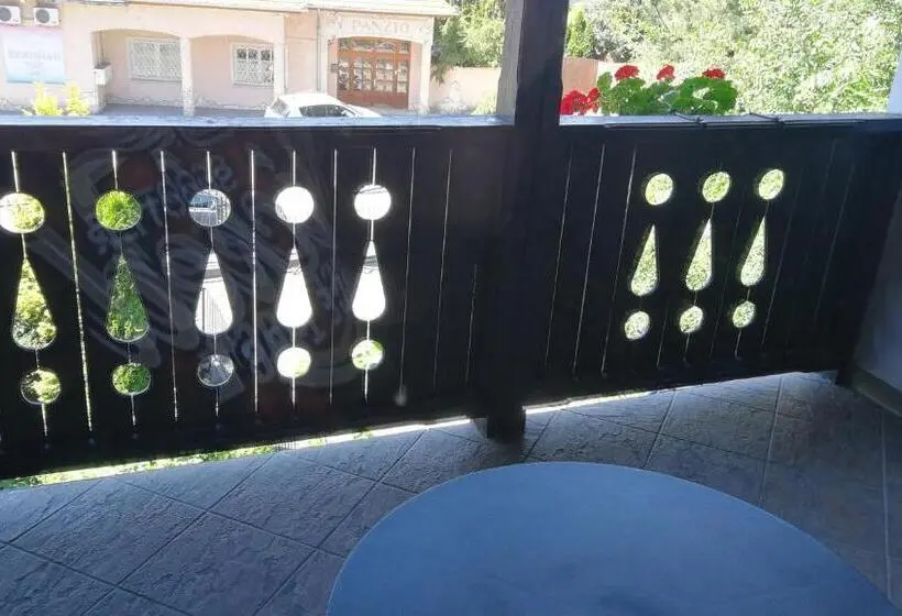 Pokój Standard z Balkonem, Dunakanyar Bed & Breakfast