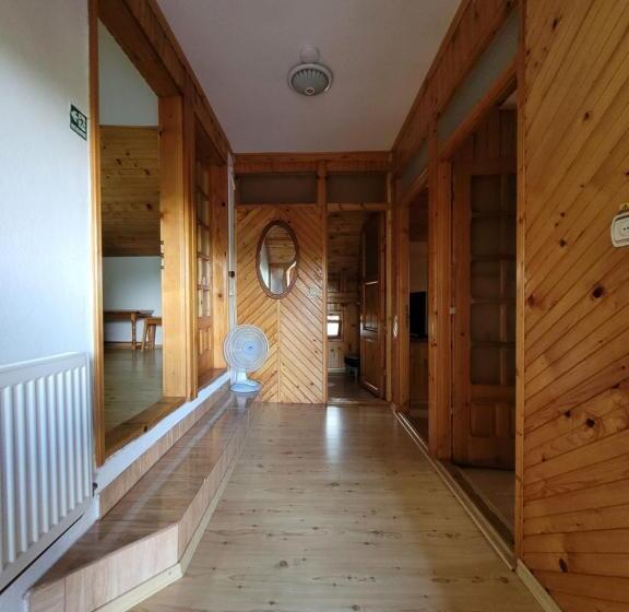 شقة 3 غرف, Pensiunea Casa Madalina