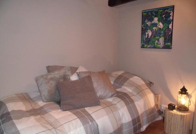 חדר אקונומי, De Kruik