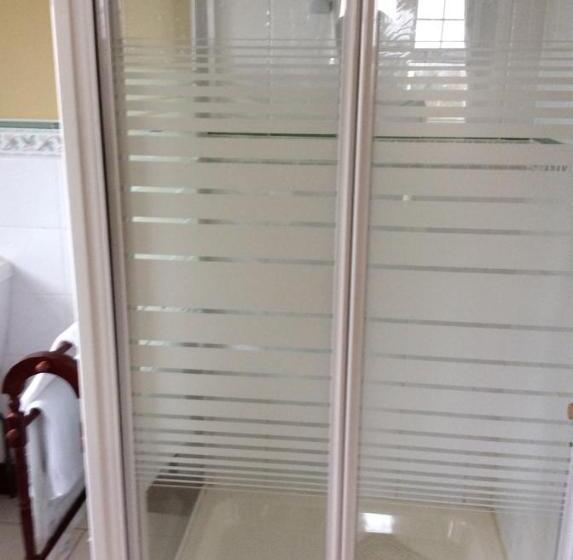 ファミリールーム, Edenroe