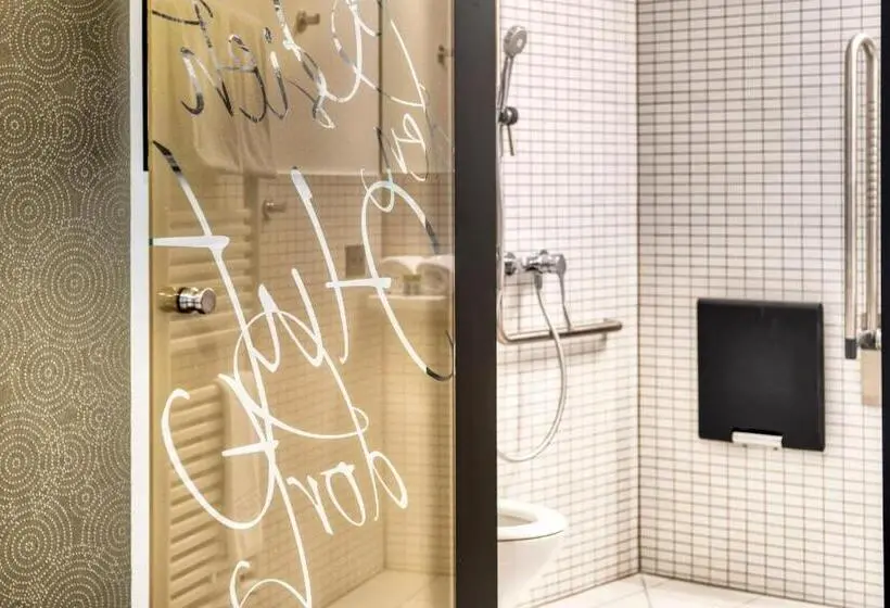 身障者適用スタンダードルーム, Boutique Hotel Reiser